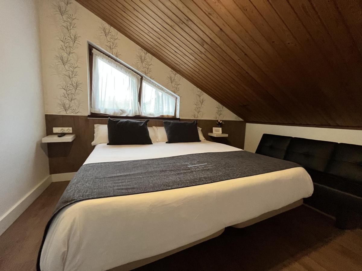 Hotel Avelina Cangas de Onis Ngoại thất bức ảnh
