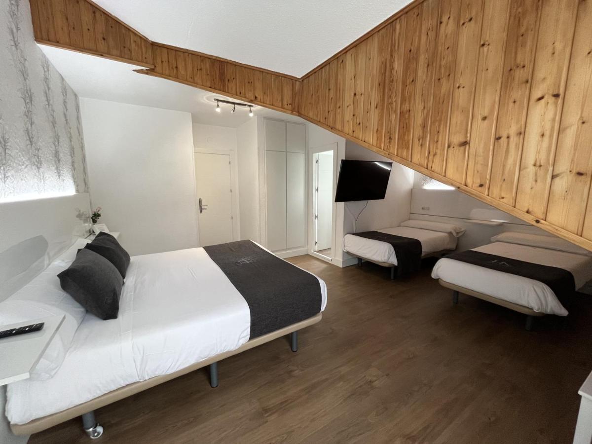 Hotel Avelina Cangas de Onis Ngoại thất bức ảnh