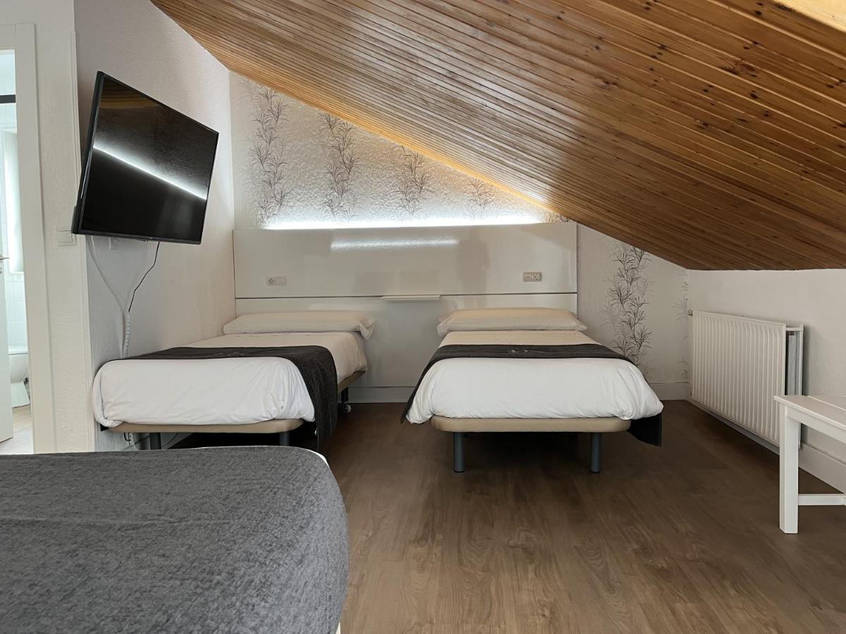 Hotel Avelina Cangas de Onis Ngoại thất bức ảnh