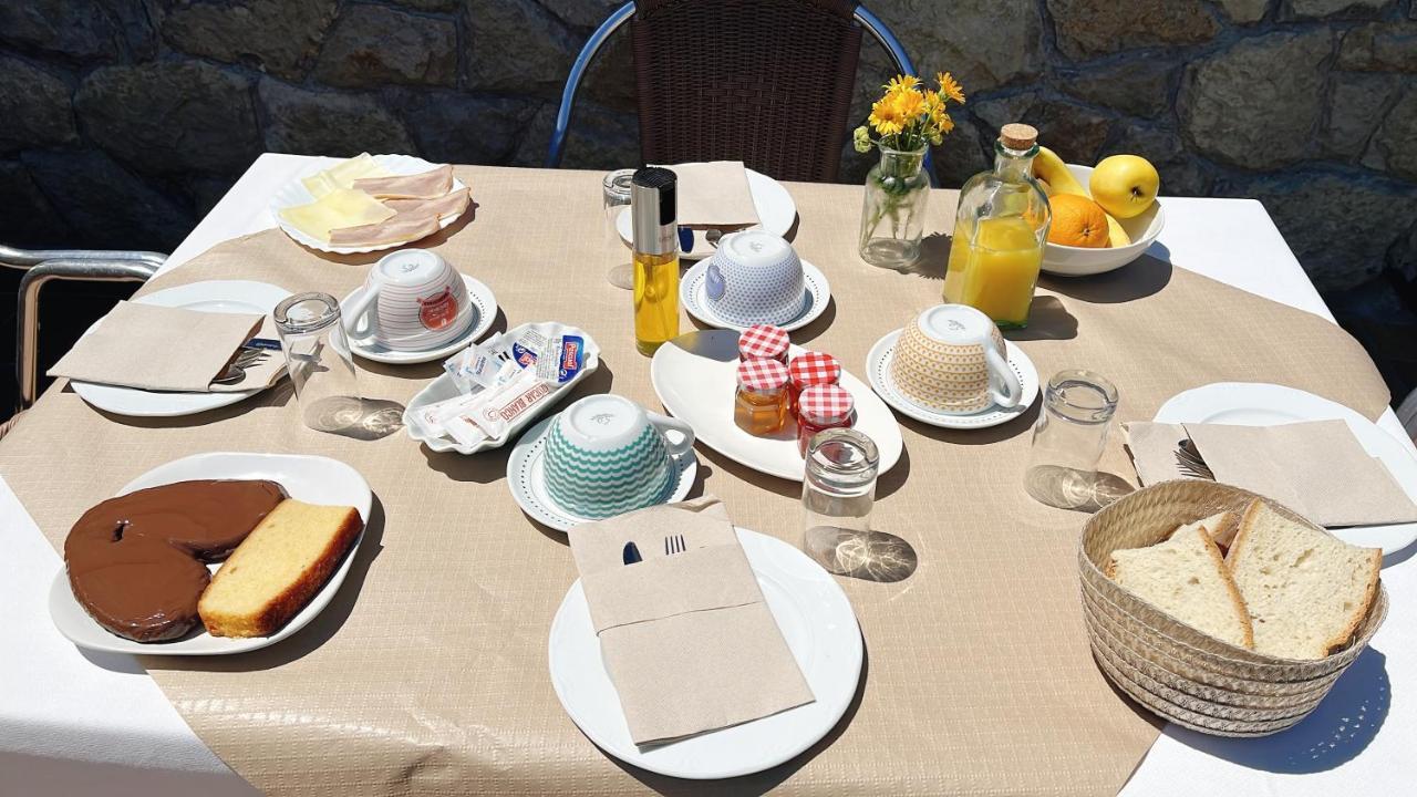 Hotel Avelina Cangas de Onis Ngoại thất bức ảnh